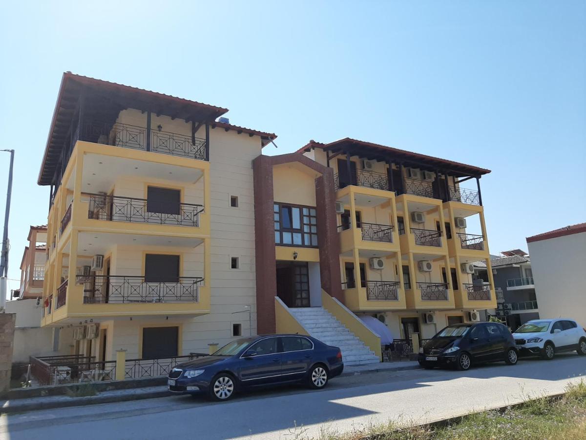 Hotel Kosmas Сарти Екстериор снимка
