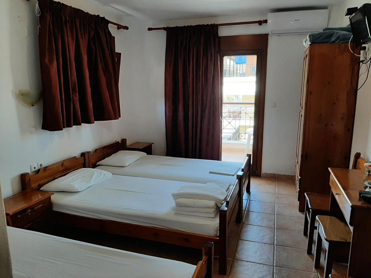 Hotel Kosmas Сарти Екстериор снимка