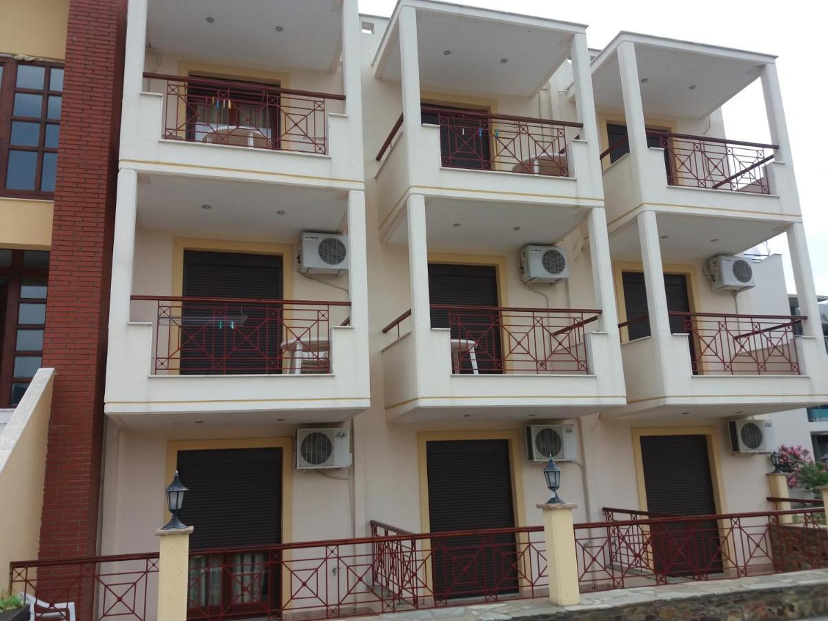 Hotel Kosmas Сарти Екстериор снимка