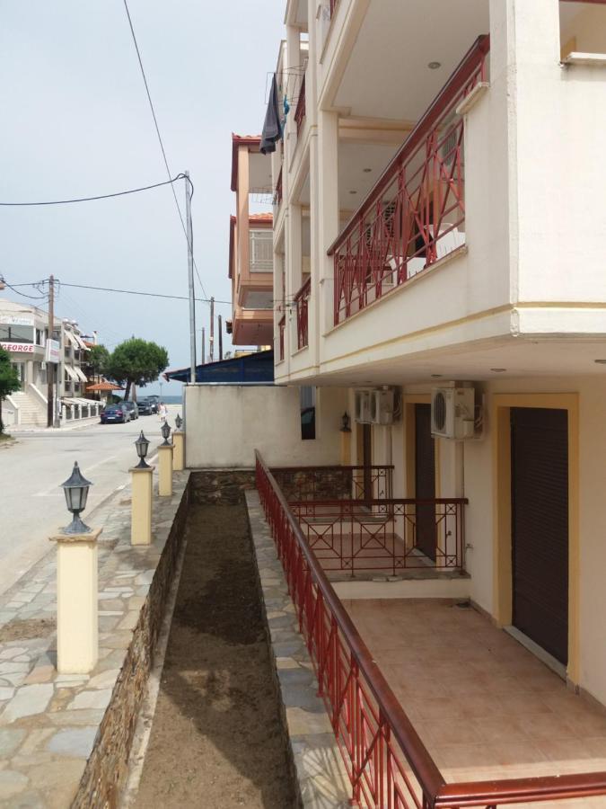 Hotel Kosmas Сарти Екстериор снимка