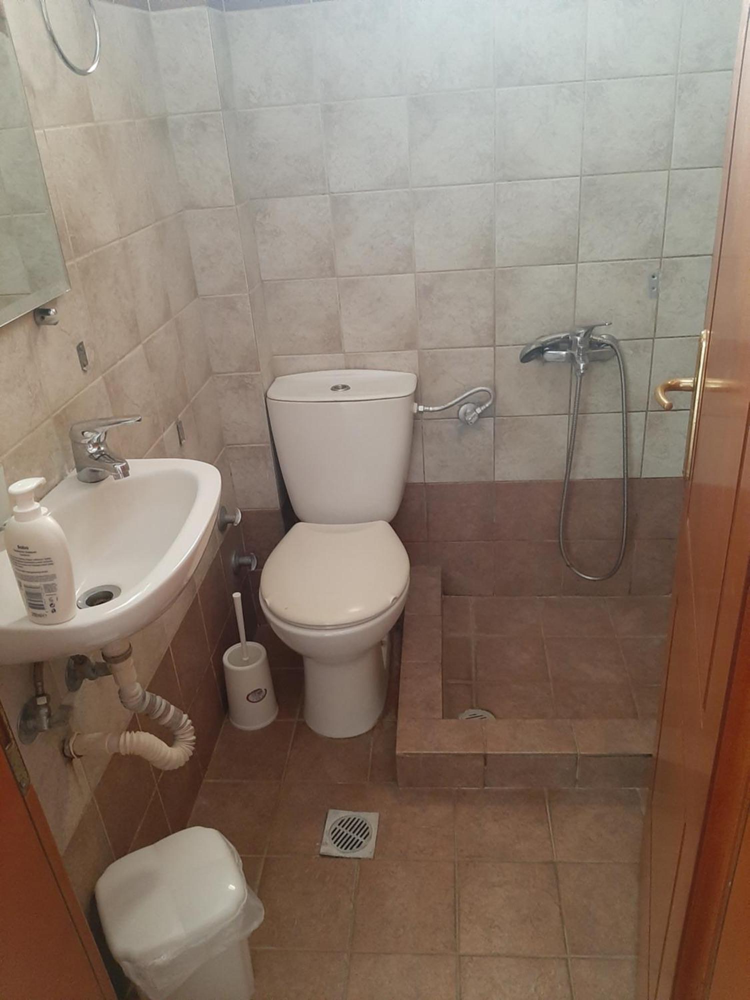 Hotel Kosmas Сарти Екстериор снимка