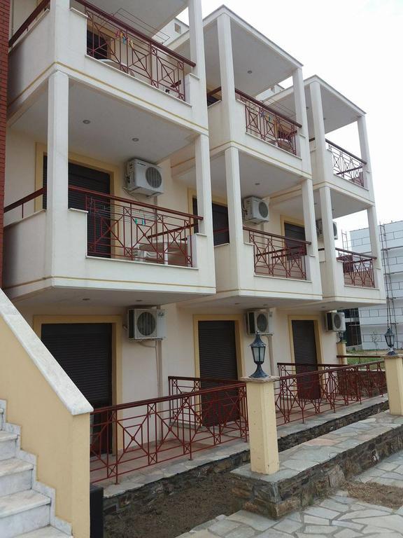 Hotel Kosmas Сарти Екстериор снимка